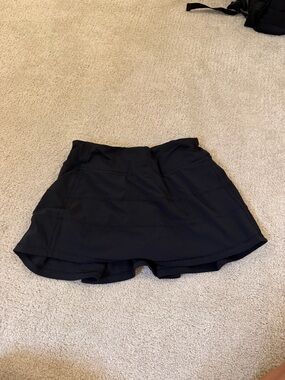 ALO Yoga Black Athletic Skort with Built-In Shorts